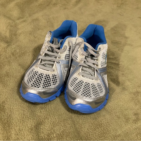 NIB Vintage Avia Sneakers Size 8.5M - Picture 4 of 10